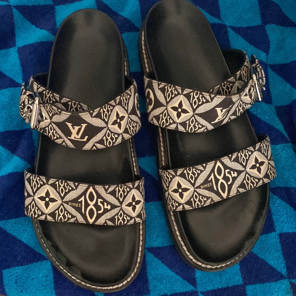 USED LV MULES